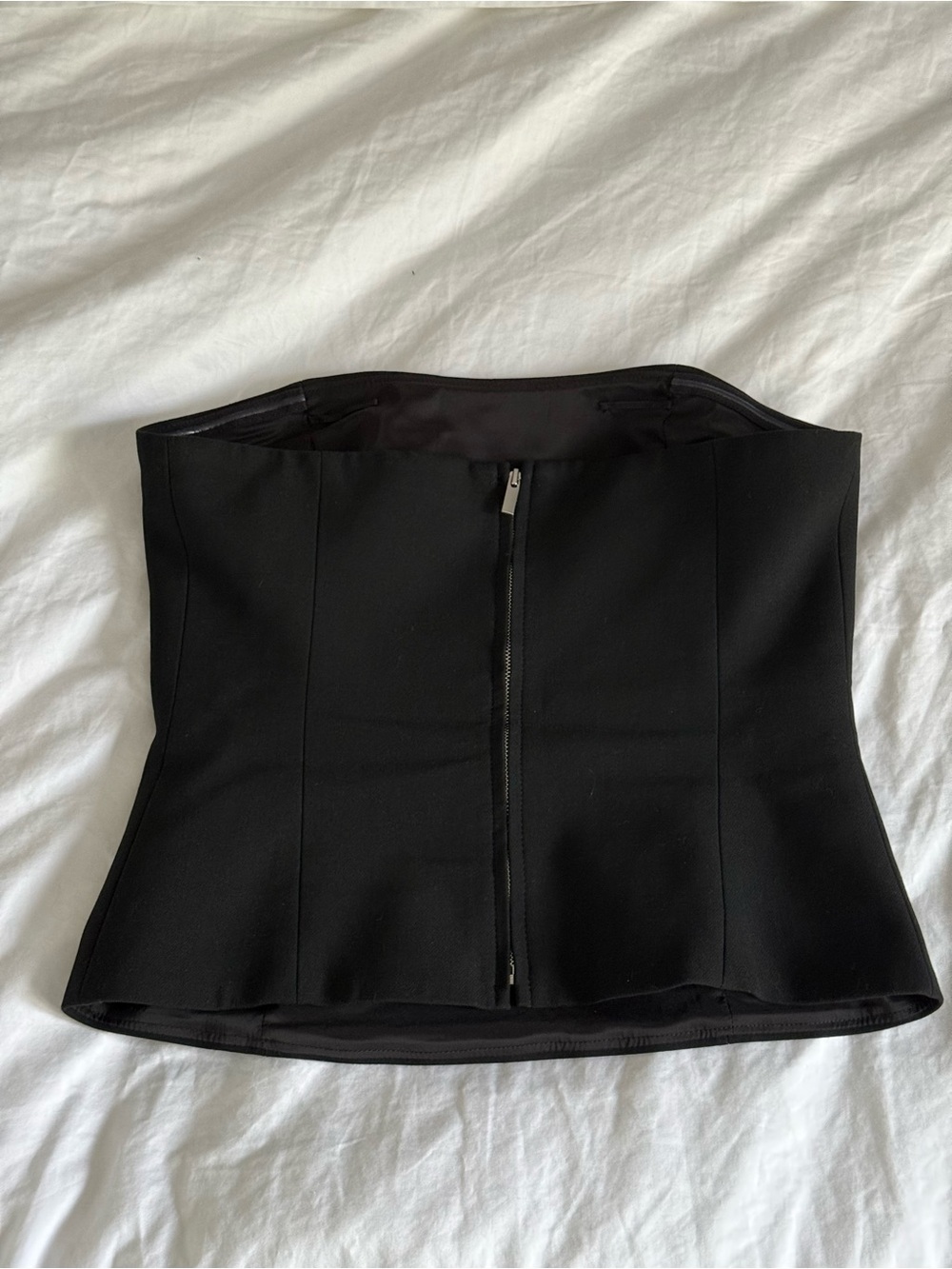 Aritzia Headline Busier Top in Black - Picture 4 of 6